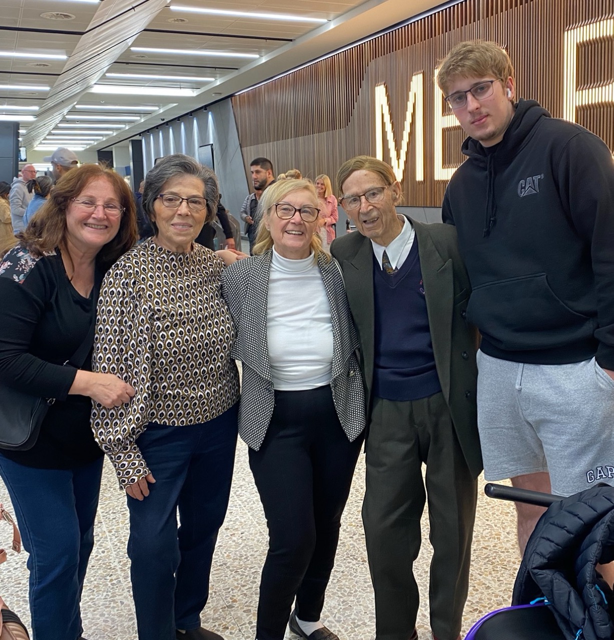 Marko Kujundžić smiling with family